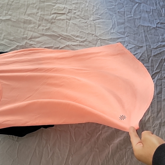 ❤️FREE with Purchase Athleta Sports Tank - Picture 2 of 5